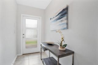 Modern Champions Gate Home Near Parks - Kissimmee - 4
