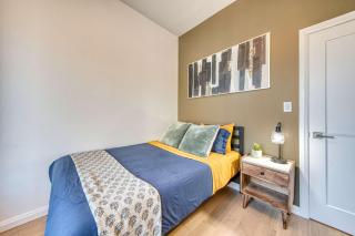 Spacious 2BR near UofT and College - 7