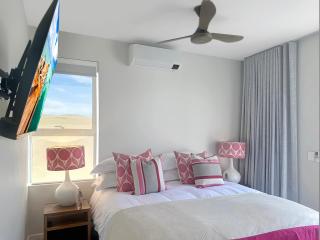 Lux Villas, Wine, View, Activities, Nature - Hermanus - 0