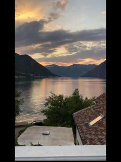 Apartment Dudic on the seashore with private beach and free parking - Kamenarovići - 5