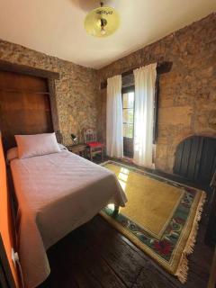 Casona histórica del S XVII en Novales - 5