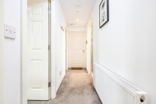 Contractor Stays - Private secure parking - Close to City Centre - Sleeps up to 5 - 6