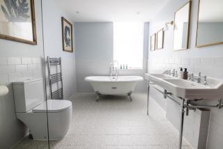 Best Western Plus The Connaught Hotel and Spa - 2
