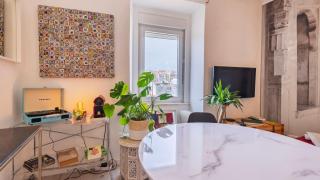 Sunny Design Apt in Praça das Flores by LovelyStay - Lisboa - 7