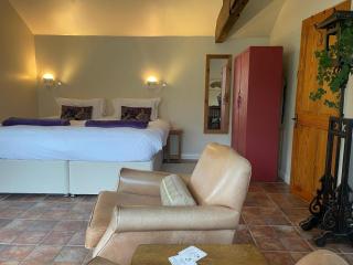 The Little House - Kilburn - 8