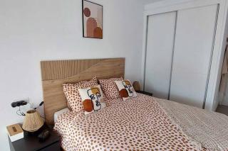 Casa LaryLen is a modern Holiday Home with Private Pool & Rooftop Near the Beach - 4