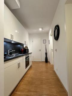 Moderne Wohnung nähe HBF-Lift-Tiefgarage-Contactless Check-in - 2