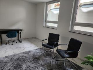 TheSuites Frankfurt-Airport - Basement Room - Shared Bathroom - 3