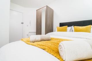 Brand New Studio Apartments - Southampton - 3