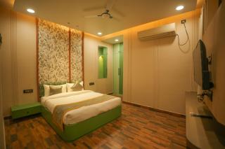 Dashrath Inn near Ramjanmbhoomi - Ayodhya - 1