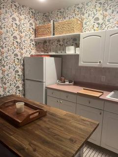 Dog-friendly downtown Newport apartment - Newport - 7