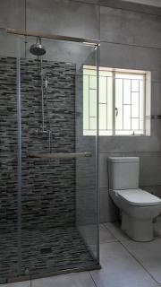 Onele Guesthouse & Car rental - - 1