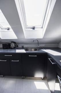 SAT modern 2-bedroom loft in city center - Belgrado - 3