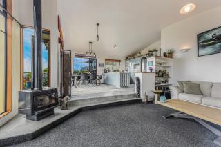 Sunset Heights - Nelson Holiday Home - 5