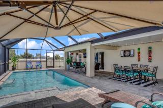 Blue Chair Villa - Cape Coral - 0