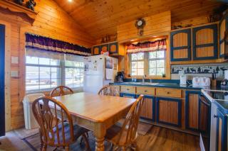 Shawano Lake Cabin with Boat Dock! - Shawano - 2