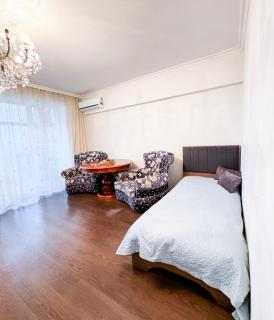 Cozy apartment flame towers view - 6