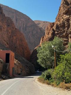 Berbère de la Montagne HoteL - Imdiazene - 0