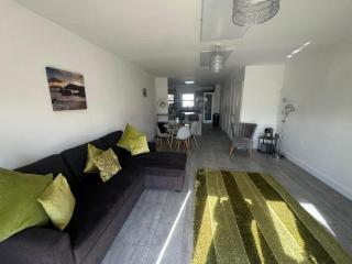 Chapel Terrace - 2 Bedrooms - Sleeps 4 - 5