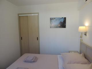 CANNES FRANCIA Superbe F3 balcon vue mer piscine - 3