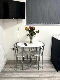 Centrally Located Double BedFlat - 9