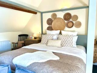 The Hopps - New, Stylish Loft - 8