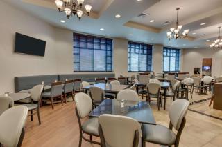 Drury Inn & Suites Phoenix Happy Valley - Phoenix - 2
