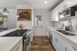NEW Modern Tempe Home with Pool 4bd 2ba - Tempe - 5