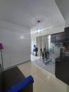 Deluxe Corner Studio Stamford McKinley Hill - Manila - 4