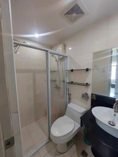 Deluxe Corner Studio Stamford McKinley Hill - Manila - 2