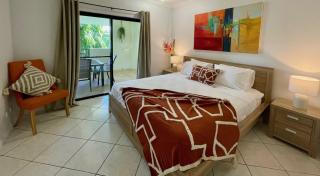 Central Parks - 3 Bedroom Apt - Cairns North - 4
