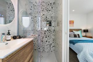 Auckland ONE Tree Hill Coby Suit - 8