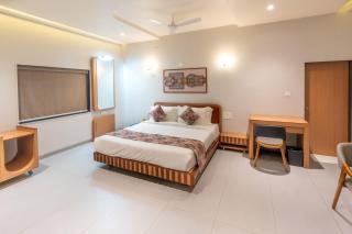 Kings Kraft River Side Resort - 2
