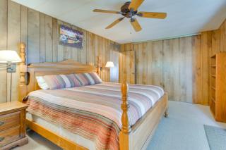 2 Mi to Lake Havasu Pet-Friendly Home with Grill! - 5