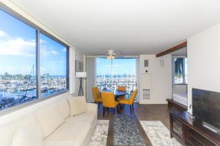 Ilikai Marina 480 Yacht Harbor View 1BR - Honolulu - 9
