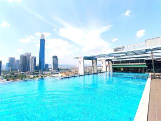D1 Infinity Pool KLCC view - Kuala Lumpur - 8