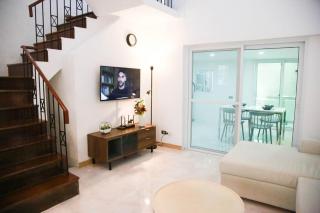 Near BTS Bearing Skytrain- Homey living Townhome - 4 Bedrooms - Bangkok - 3