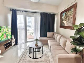 2 Bedrooms & 2 Bathrooms at BGC Taguig McKinley by Venice Grand Canal mall - Manila - 4