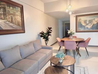 2 Bedrooms & 2 Bathrooms at BGC Taguig McKinley by Venice Grand Canal mall - Manila - 3