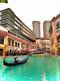 2 Bedrooms & 2 Bathrooms at BGC Taguig McKinley by Venice Grand Canal mall - Manila - 0