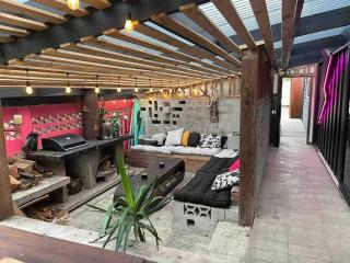 Electric Waihi Beach House - family & dog friendly, close to beach, pool table, outdoor fire room, skate ramp - Bowentown - 0