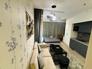 Skyline Retreat - Noida - 8