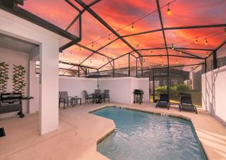 Epic Elegance Home Resort Amenities Disney10 miles - Kissimmee - 4