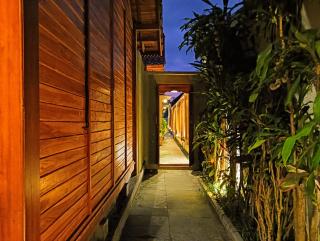 Ngesil Private Joglo & Pool - Ubud - 8