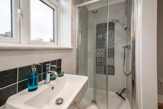 5bed hse with indoor pool and parking - Chesterton - 5
