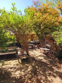 Demeure vigneronne avec jardin 12 couchages 6 suites - 7