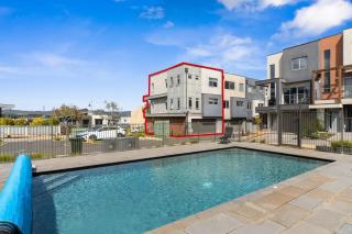 Martha Cove Retreat - 8