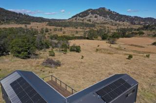 Off-Grid Farm Stay with Scenic Views - 6