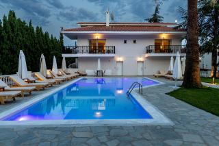 Blue Bay Hotel - 0