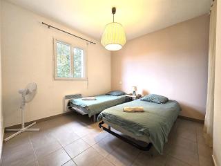 Le Clos Andrée - Charmante maison 8 personnes - 5 lits - Climatisation réversible RDC - Parking 3 véhicules - Garage - Zone Nord Montauban - Terrasse et jardin - 6